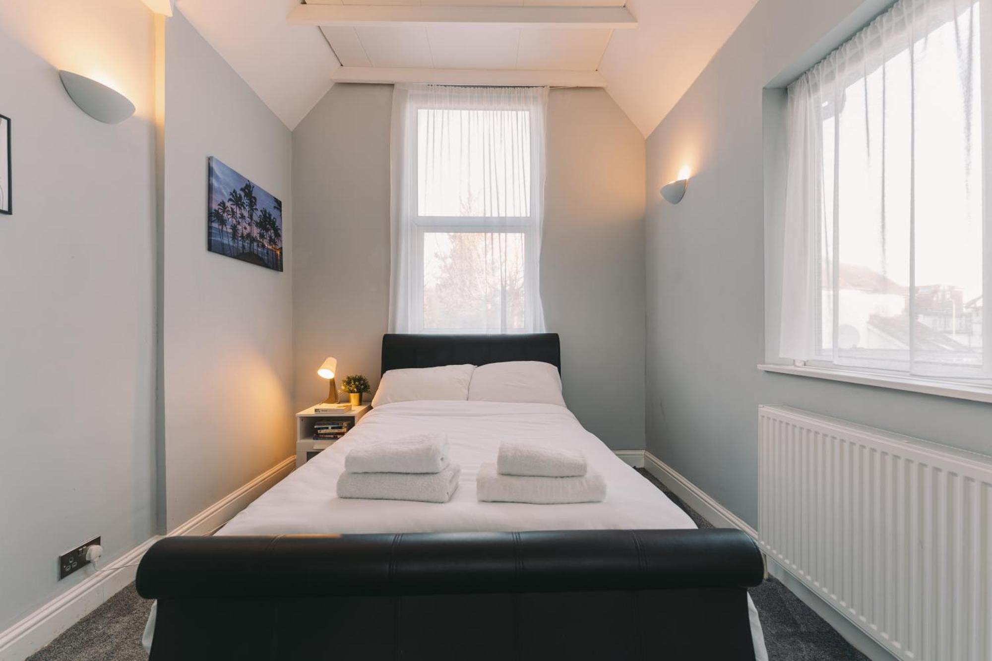 Apartamento Modern Flat By The Underground. Londres Exterior foto