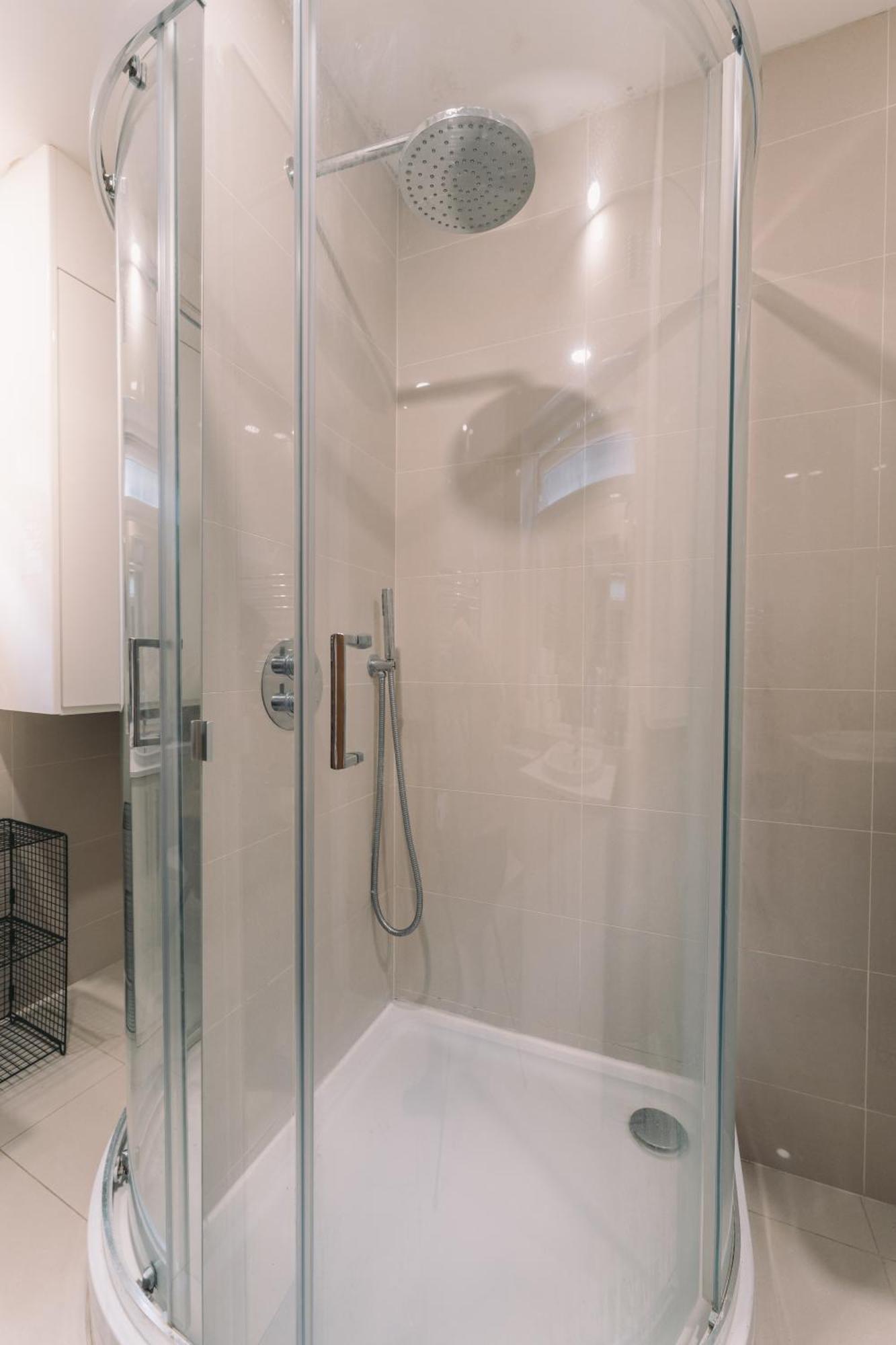 Apartamento Modern Flat By The Underground. Londres Exterior foto